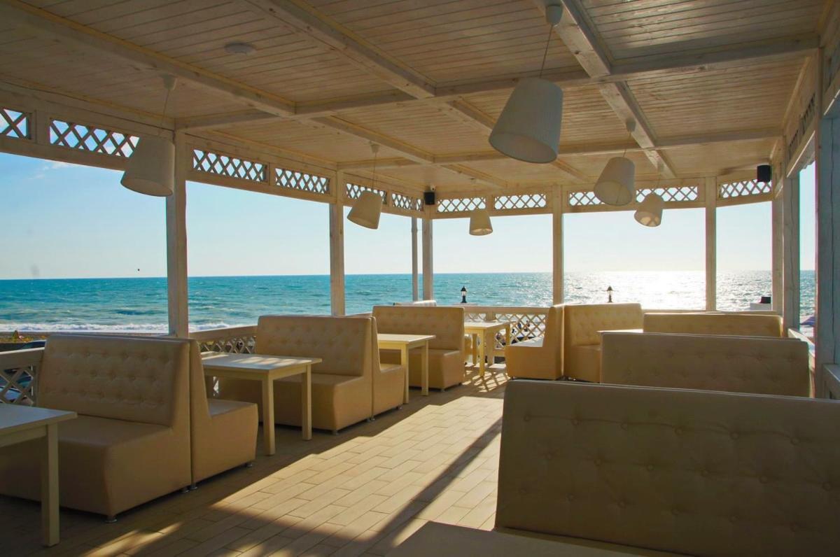 Hotel Paradise Beach Alakhadzi Ngoại thất bức ảnh